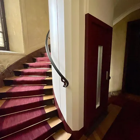 Elegant Haussmann Parisian Flat Close Eiffel Tower *