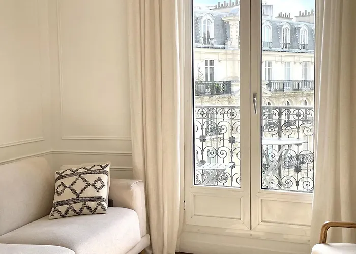 Elegant Haussmann Parisian Flat Close Eiffel Tower * פריז