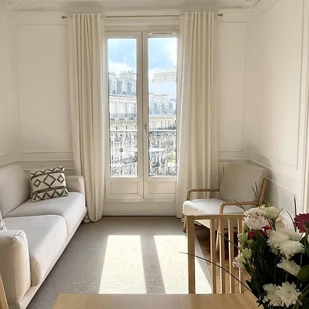 Διαμέρισμα Elegant Haussmann Parisian Flat Close Eiffel Tower