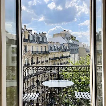 Elegant Haussmann Parisian Flat Close Eiffel Tower דירה *